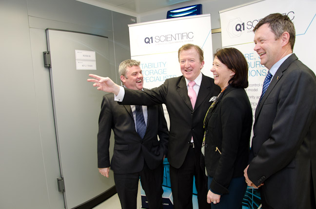 https://www.q1scientific.ie/wp-content/uploads/2013/04/Opening-3-with-Minister.jpg